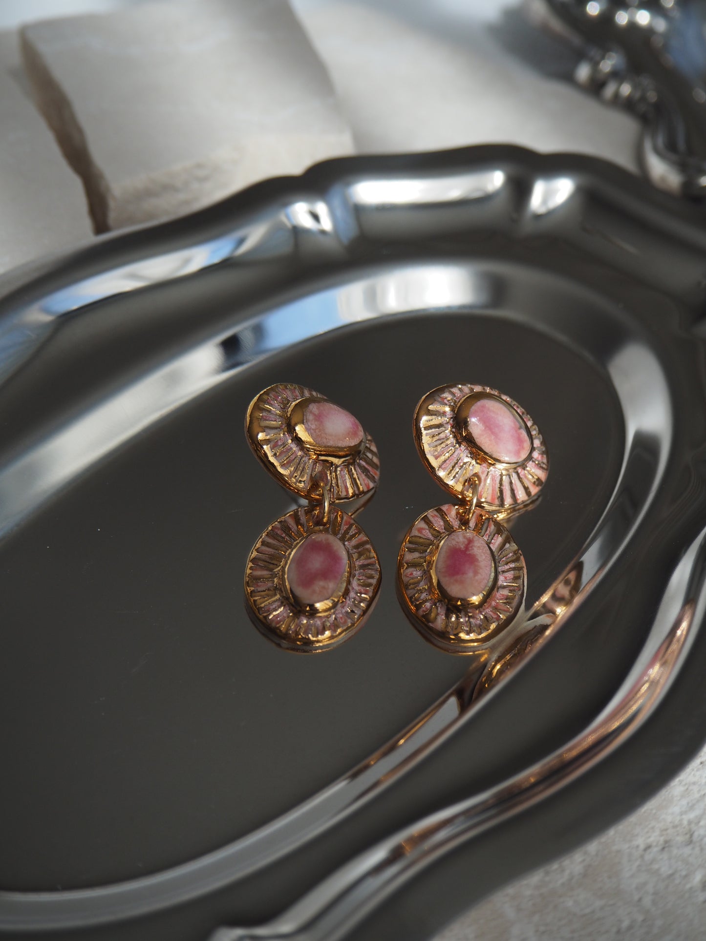 “Anima” Fused Pink coloured glazes creating a Marbled look with 24k gold lustre rays