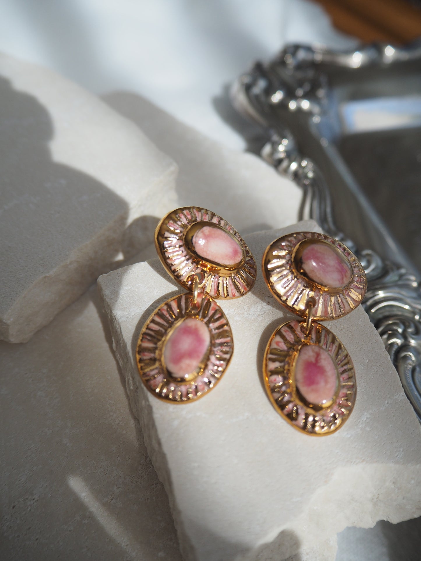 “Anima” Fused Pink coloured glazes creating a Marbled look with 24k gold lustre rays