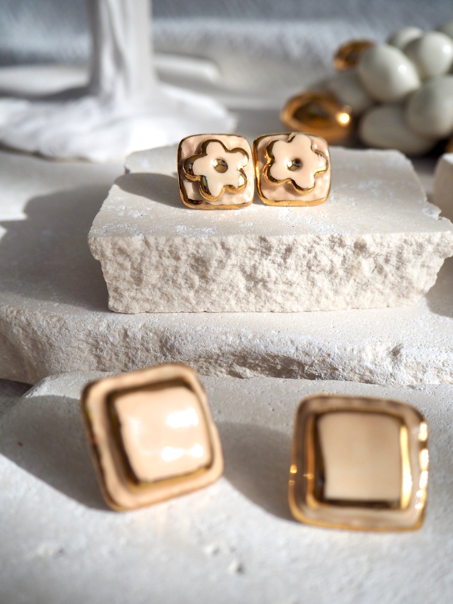“il Quadrato” Medium Handmade Porcelain Studs coloured with “Light Beige” glossy glaze with 24k Gold lustre details