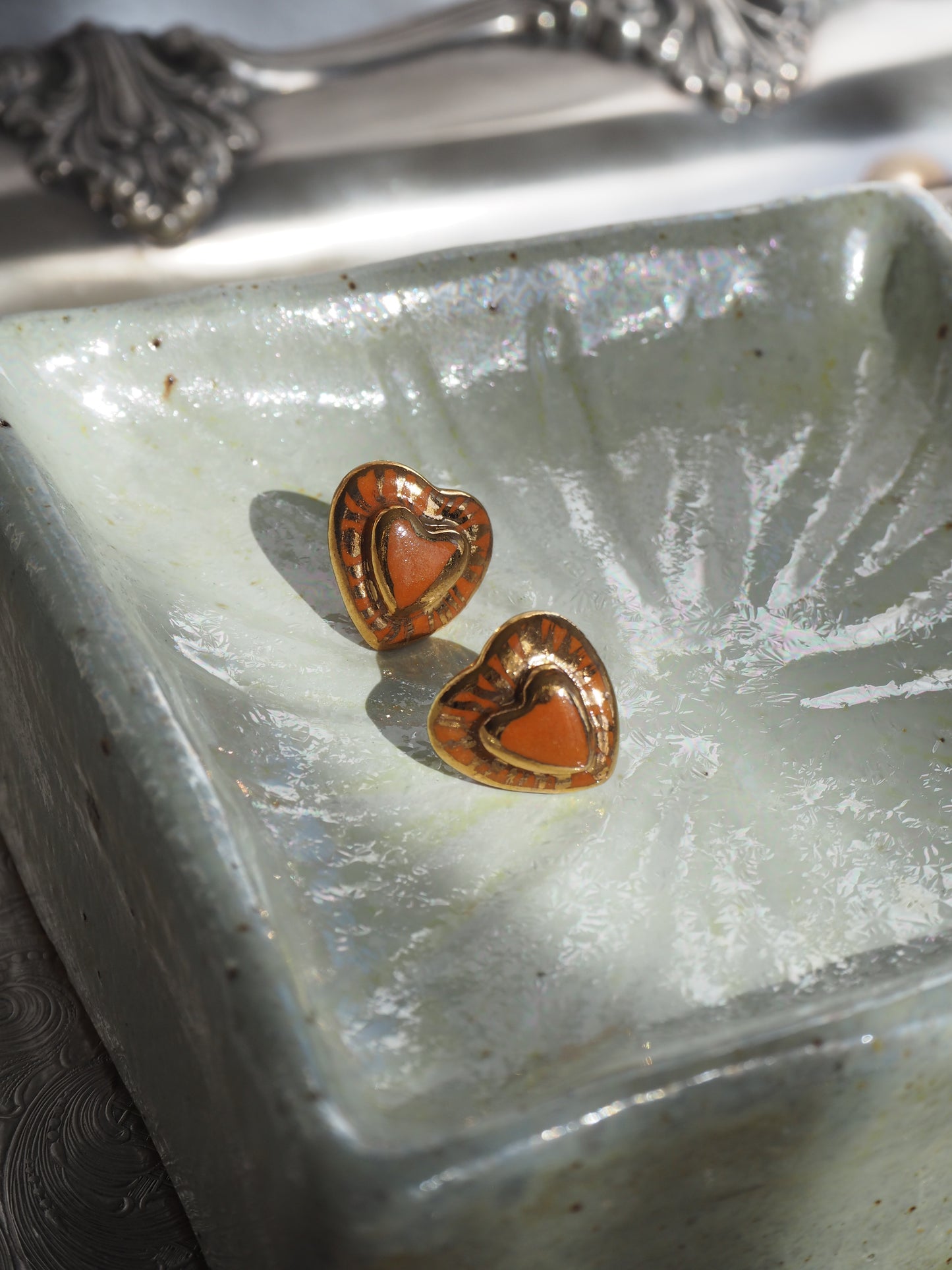 Small Handmade Porcelain Heart Stud coloured with “Caramel” glossy glaze with 24k Gold lustre rays
