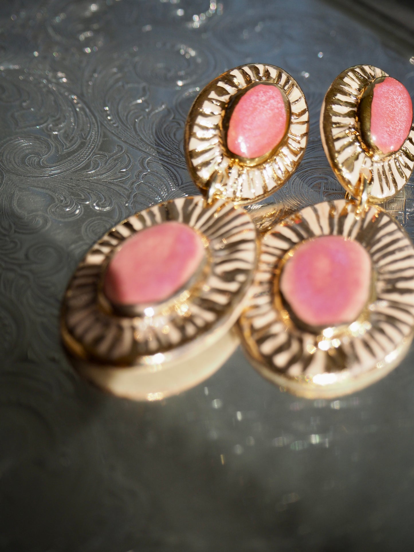 “Anima” Large Parchment underglaze & Shades of Pink coloured glazes with 24k gold lustre rays