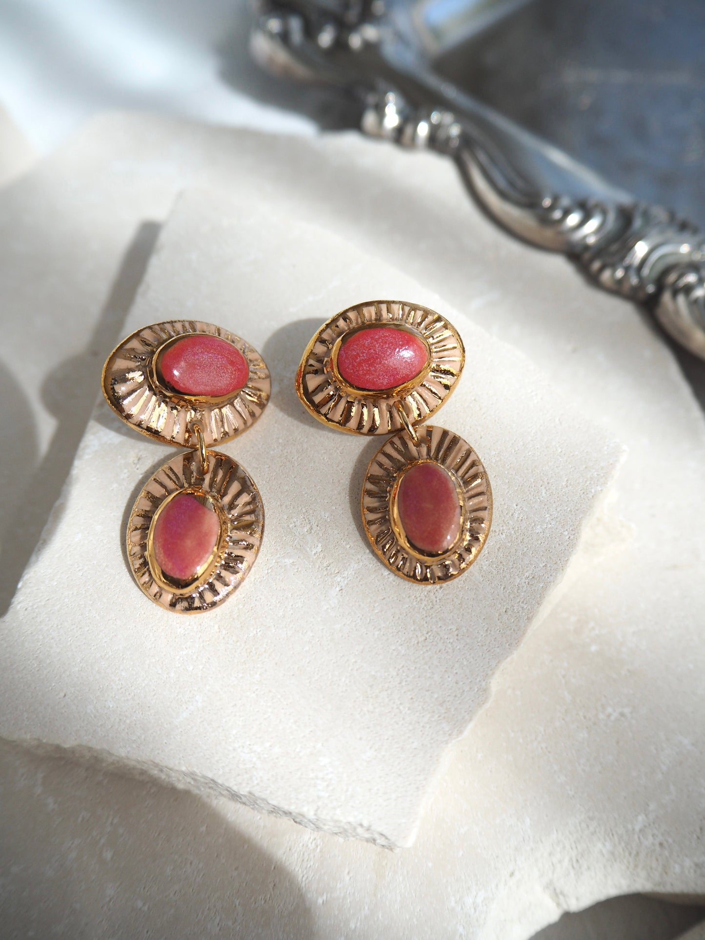 “Anima” Parchment underglaze & Shades of Pink coloured glazes with 24k gold lustre rays